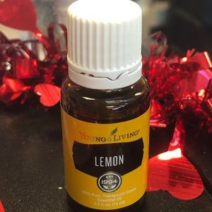 Young Living Essential Oil Lemon